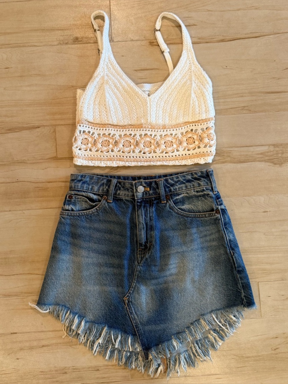 Hollister White & Tan Knit Cropped Tank Top Size S